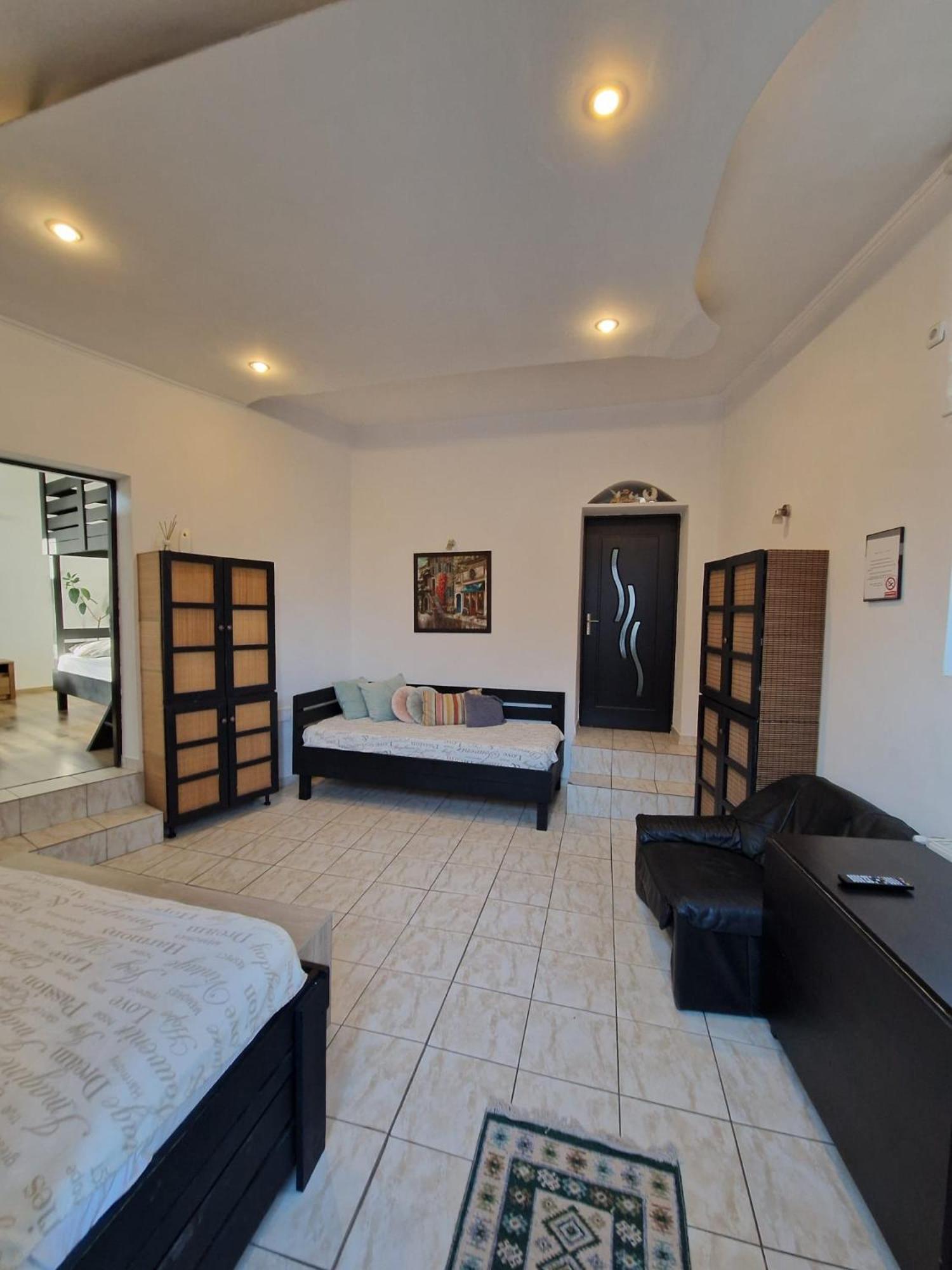 Apartament Corana オラデア エクステリア 写真